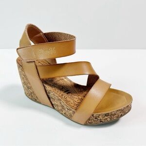 Blowfish Woman Tan Vegan Strappy Lightweight Wedge Sandal US6.5 Boho Cottagecore